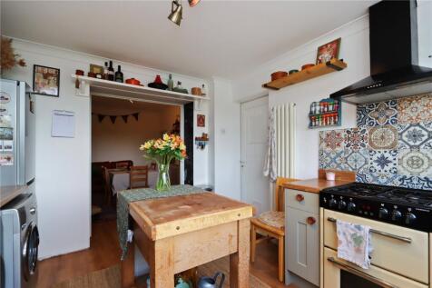 Kitchen Pic 2