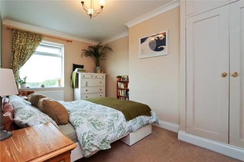 Bedroom 1 Pic 1