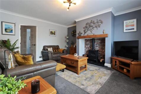 Living Room Pic 1