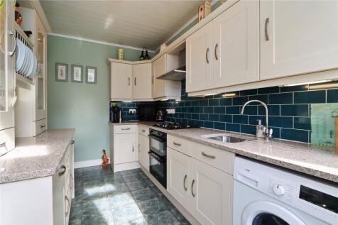 Kitchen Pic 1