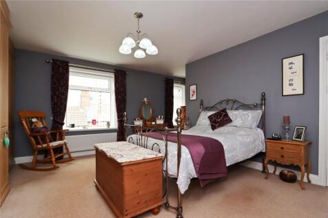 Bedroom 1 Pic 1