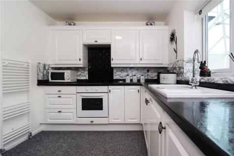 Kitchen Pic 2