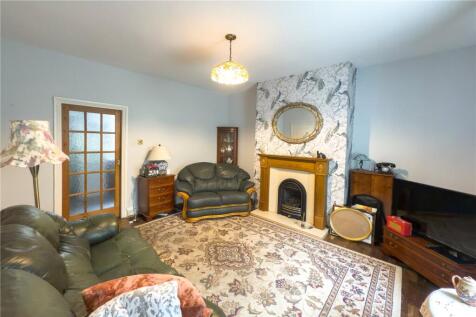 Living Room Pic 2