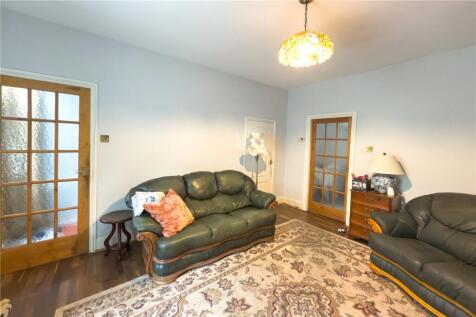 Living Room Pic 3