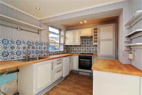Kitchen Pic 1