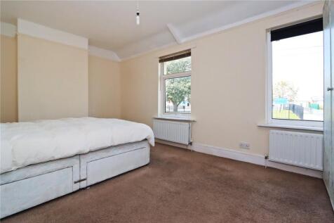 Bedroom Pic 1