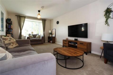 Living Room Pic 3