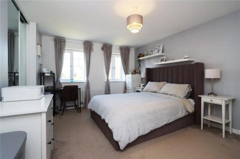 Bedroom 1 Pic 1