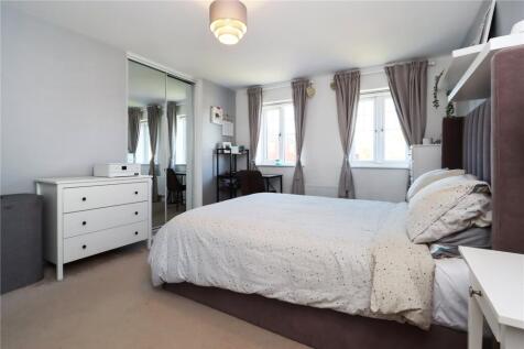 Bedroom 1 Pic 2