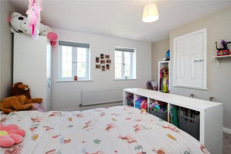 Bedroom 2 Pic 2