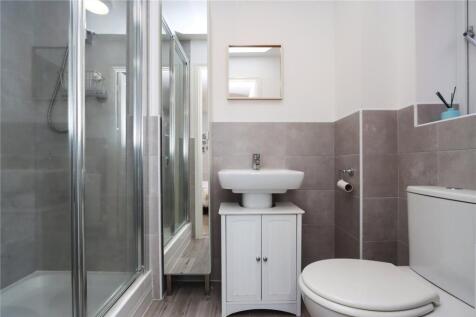 Bed 2 En Suite
