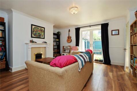 Living Room Pic 2