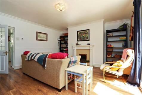 Living Room Pic 3