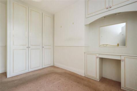 Bedroom 1 Pic 2