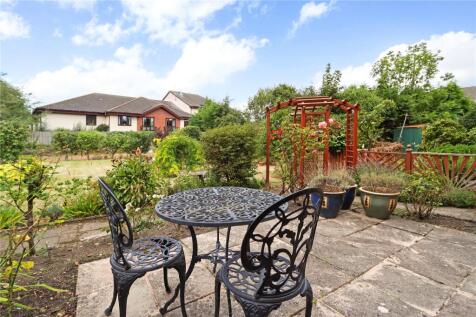 Front Garden/Patio