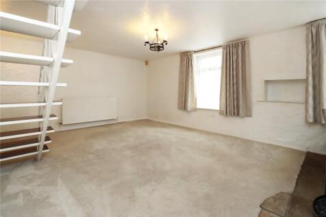 Living Room Pic 3