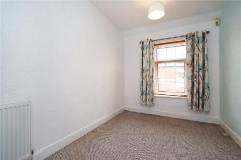 Bedroom 1 Pic 1