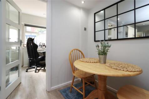 Breakfast Area Pic 2