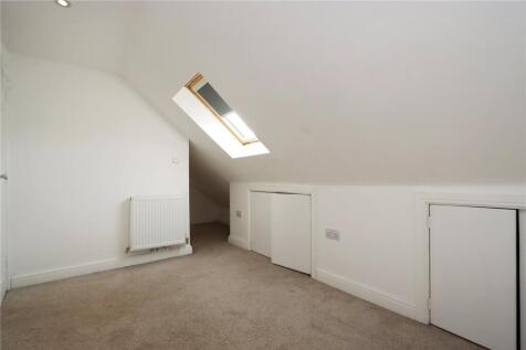 Bedroom 4 Pic 2