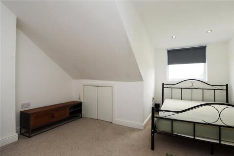 Bedroom 6 Pic 1