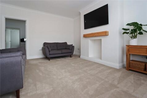 Living Room Pic 2