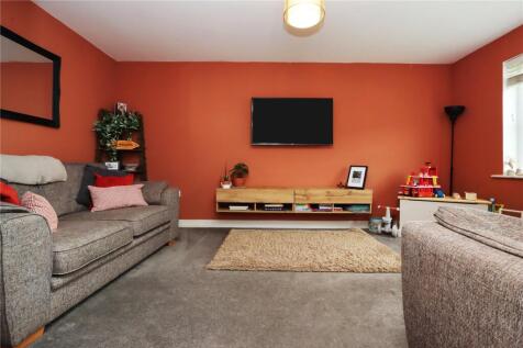 Living Room Pic 3