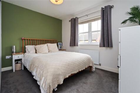 Bedroom 1 Pic 1