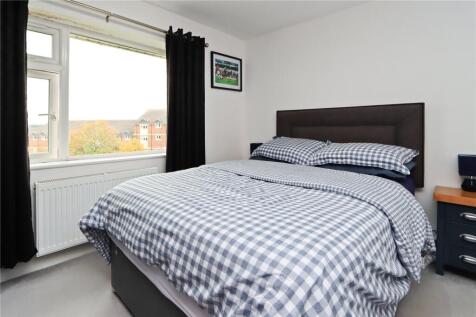 Bedroom Pic 2