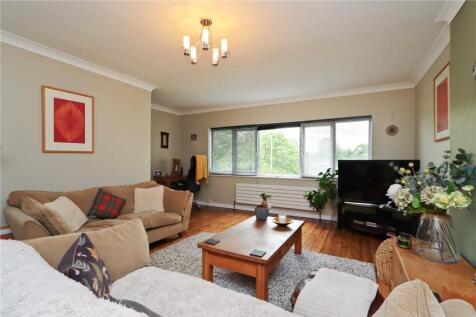 Living Room Pic 1