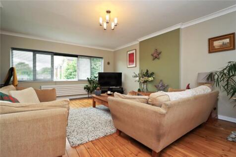 Living Room Pic 2
