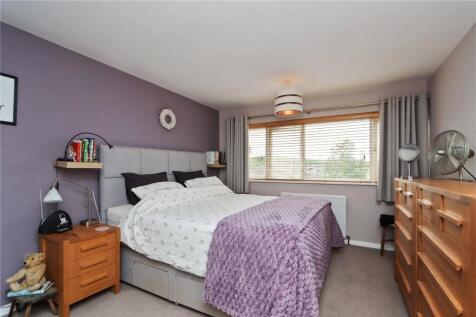 Bedroom 1 Pic 1