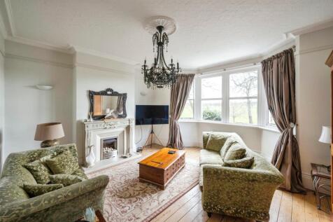 Lounge/Bedroom