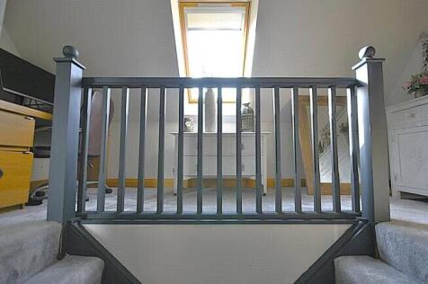 2nd Floor Landing