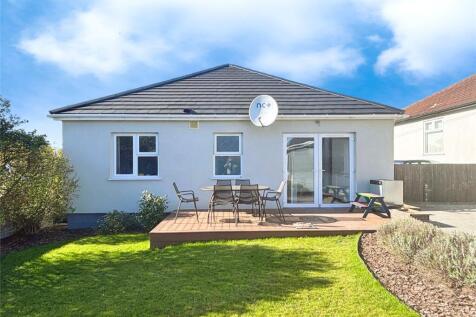 Rear Decked Area