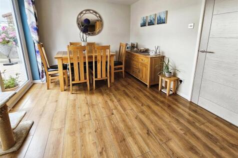 Kitchen/Diningroom