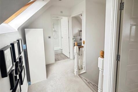 2nd Floor Landing