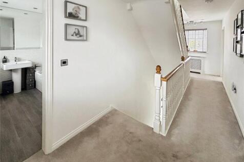 1st Floor Landing