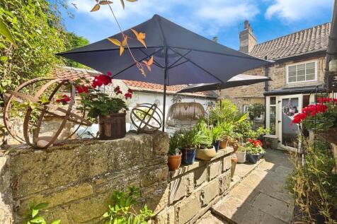 Rear Courtyard