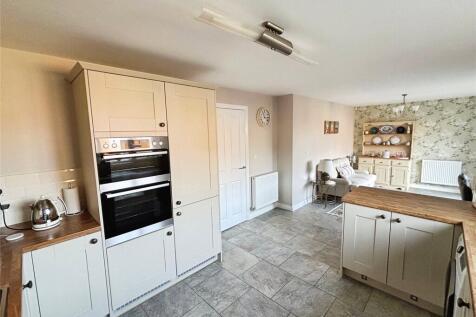 Kitchen Living Area