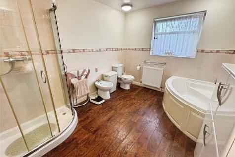 En-Suite One
