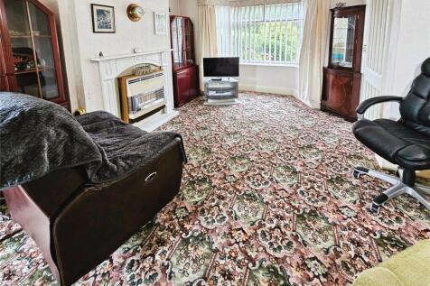 Lounge / Dining Room