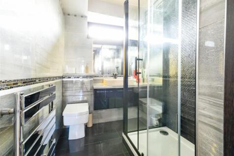 Family Shower Room