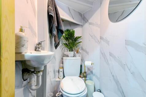 Cloaks Room