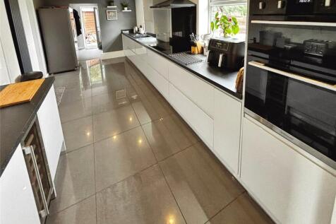 Kitchen Main