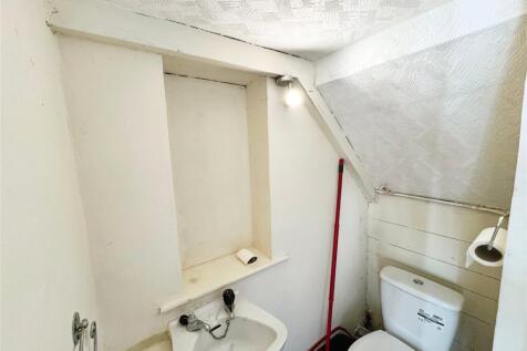 Cloakroom W/C
