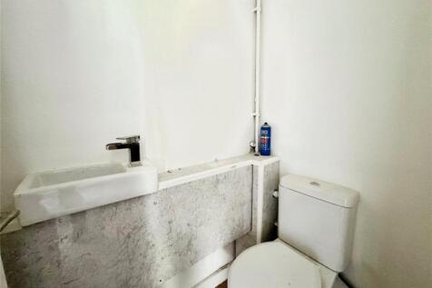 Cloakroom W/C
