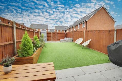 Rear Garden (1)