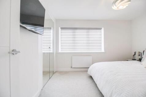 Bedroom One (2)