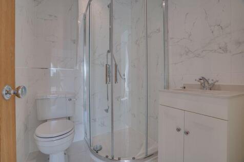 En-Suite (Bed 3)
