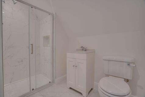 En-Suite (Bed 4)